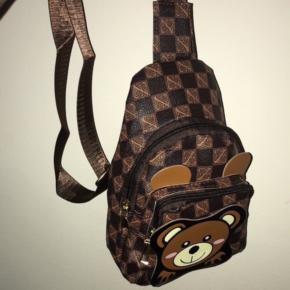 Cute Bear Crossbody 🤎🐻 - Picture 6 of 15